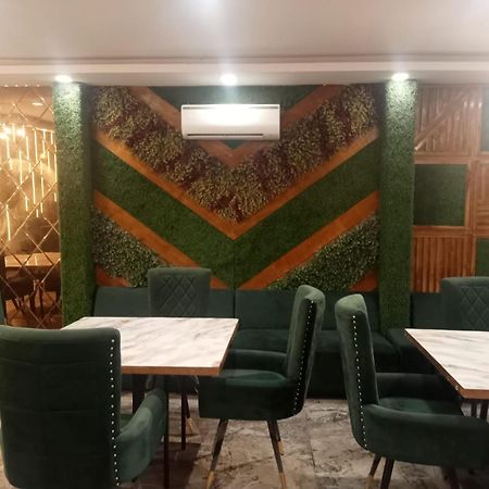 Ceremony Hotel And Banquets Faridabad Bagian luar foto