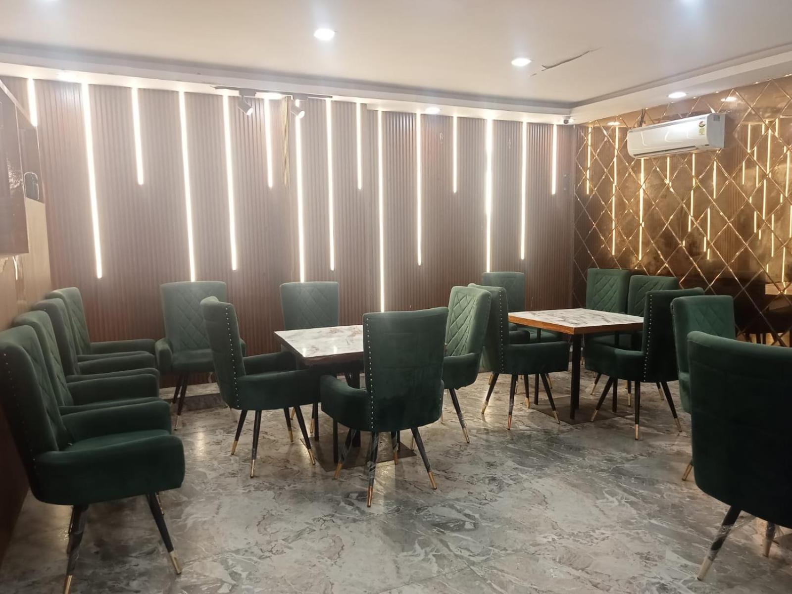 Ceremony Hotel And Banquets Faridabad Bagian luar foto